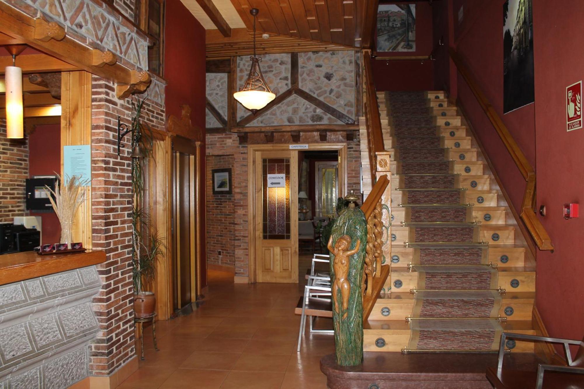 Hotel San Roque Рейноса Екстер'єр фото