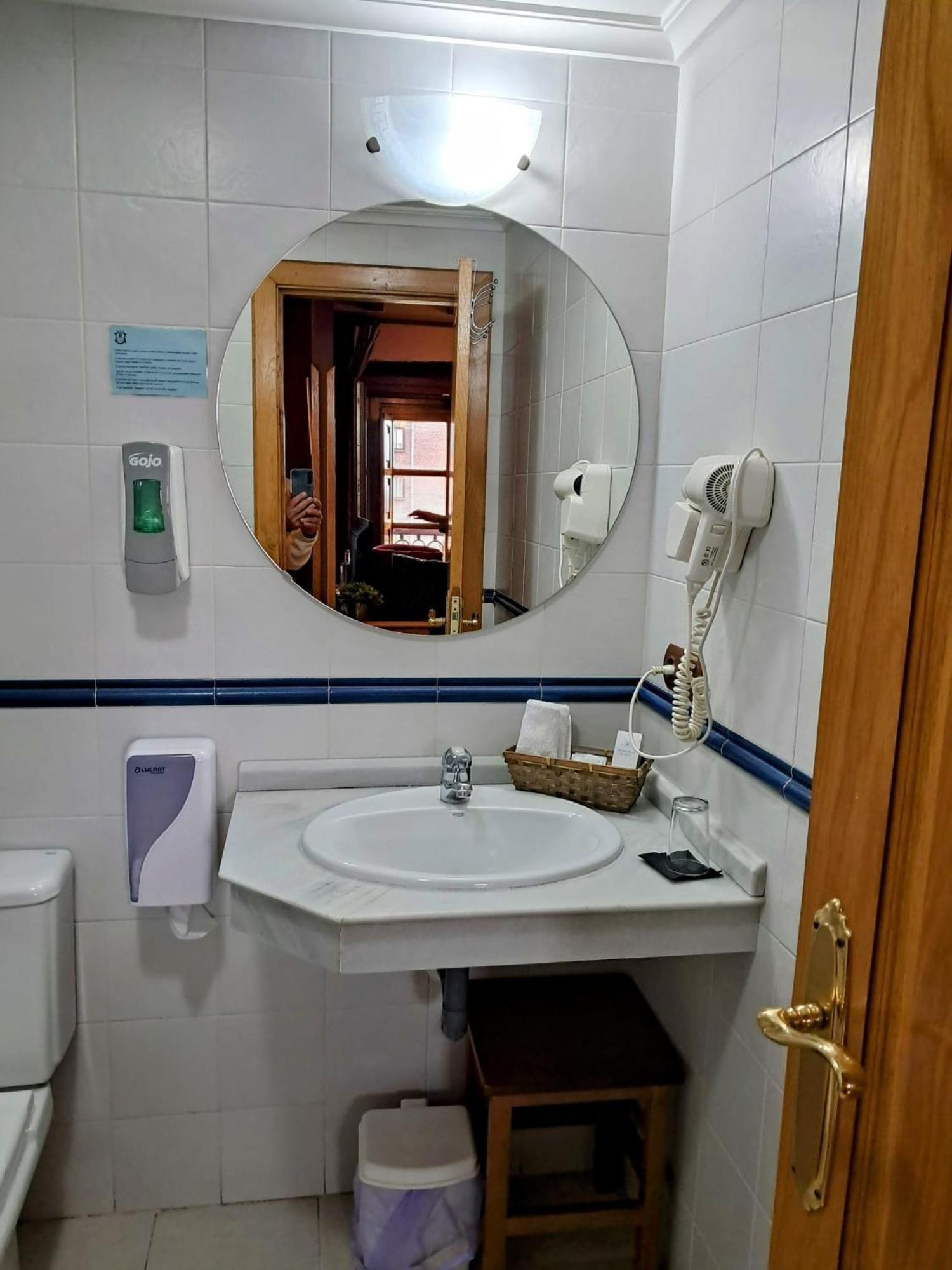 Hotel San Roque Рейноса Екстер'єр фото