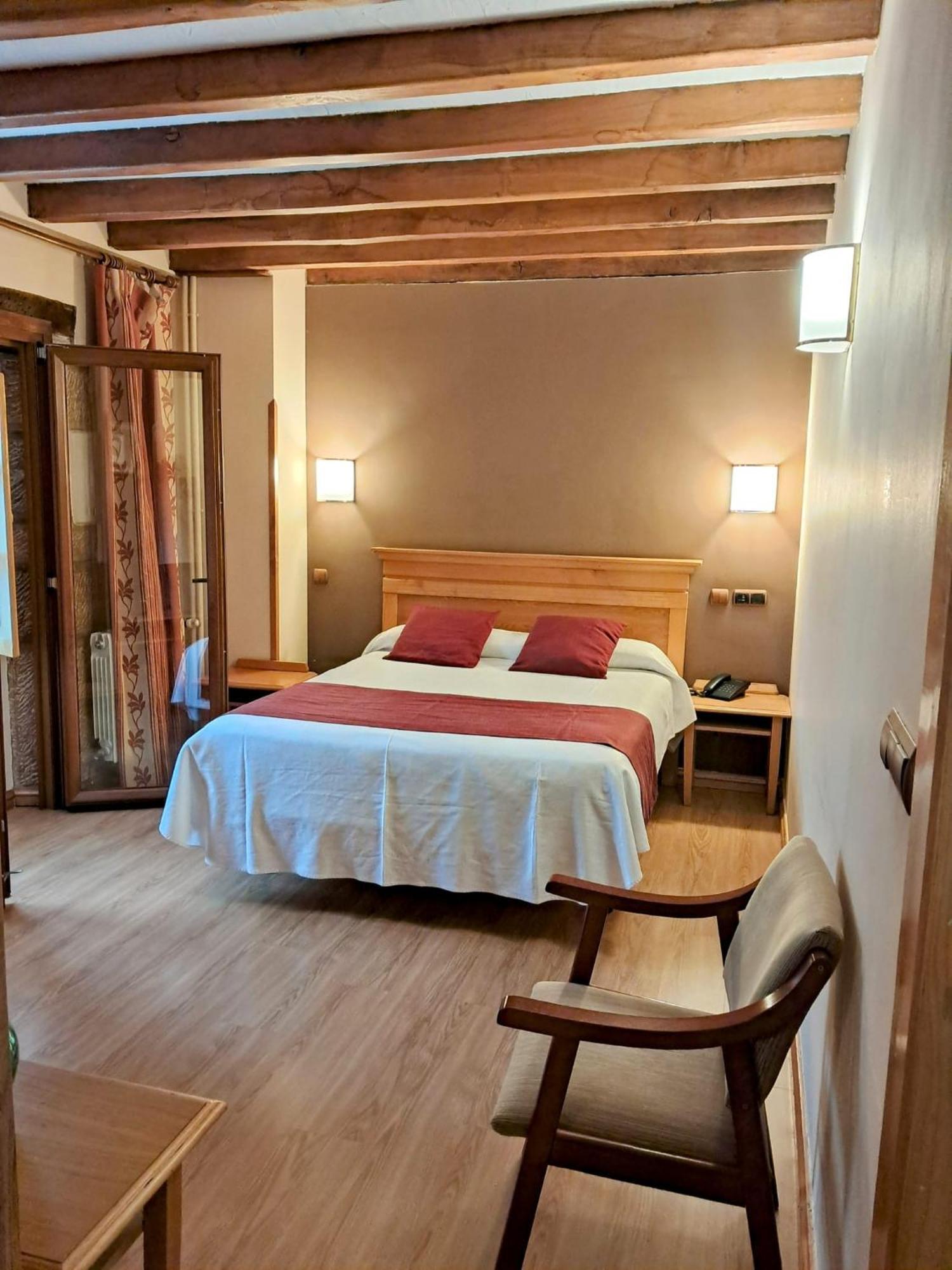 Hotel San Roque Рейноса Екстер'єр фото