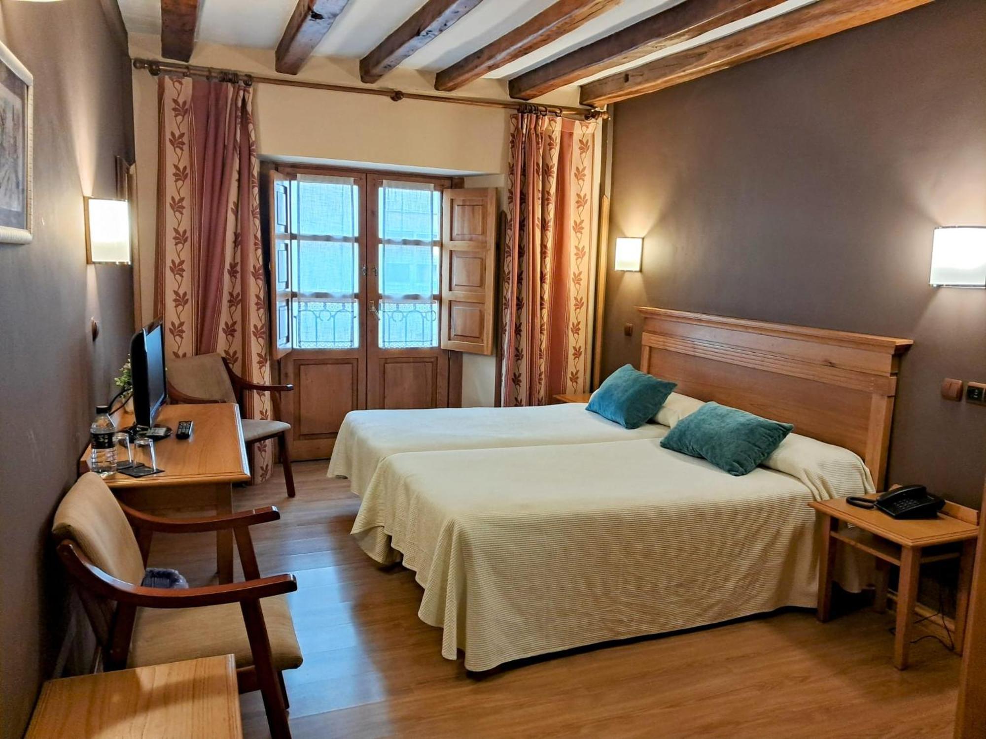 Hotel San Roque Рейноса Екстер'єр фото