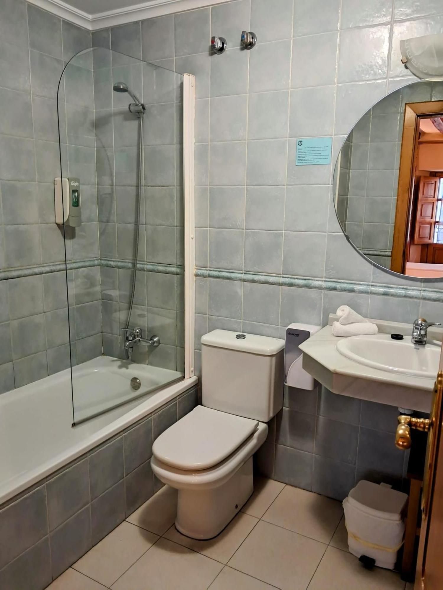 Hotel San Roque Рейноса Екстер'єр фото