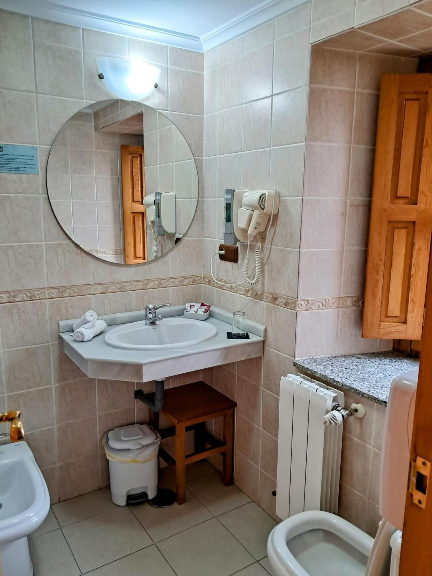 Hotel San Roque Рейноса Екстер'єр фото